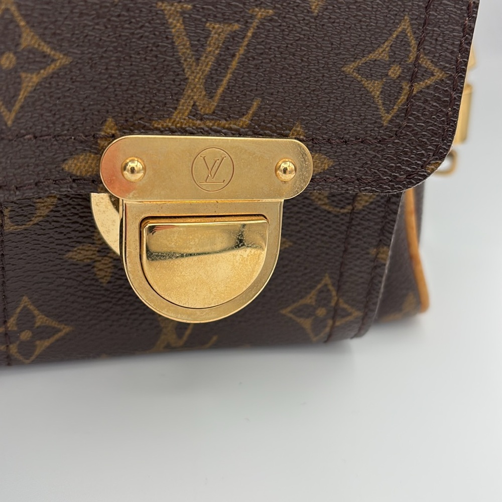 EUC Louis Vuitton Manhattan PM Monogram 👜 handbag with lock and key #314 - Picture 3 of 16